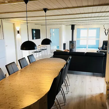 Spacious In West Jutland Casa vacanze
